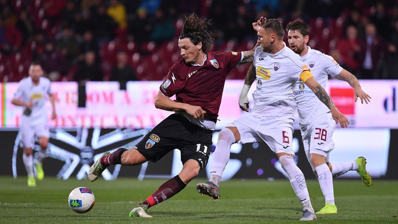 Salernitana-Trapani 1-0: Djuric-gol. Pali per Evacuo e Taugourdeau