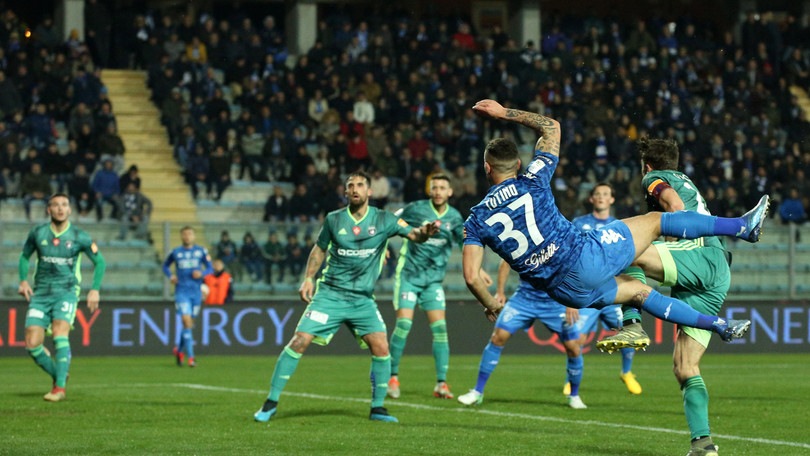 Tutino regala il derby all'Empoli allo scadere: 2-1 al Pisa