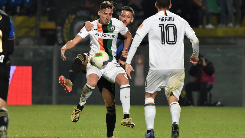 Aramu e Longo rimontano il Pisa: vince 2-1 il Venezia