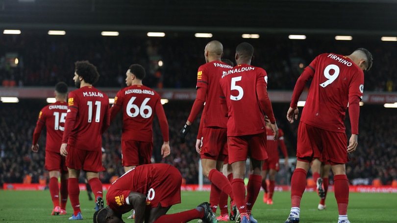 Premier, la papera di Fabianski "salva" il Liverpool. West Ham ko 3-2