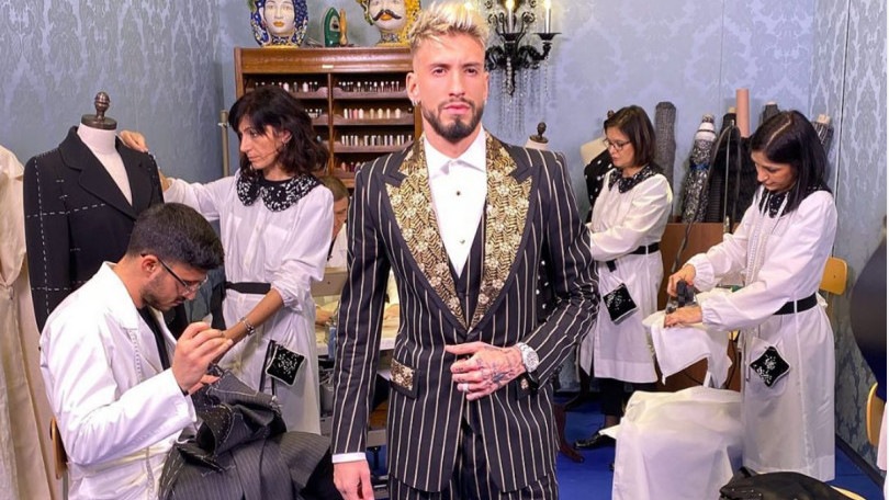 Milan, Castillejo e l'abito che scatena Reina, Theo e Petagna