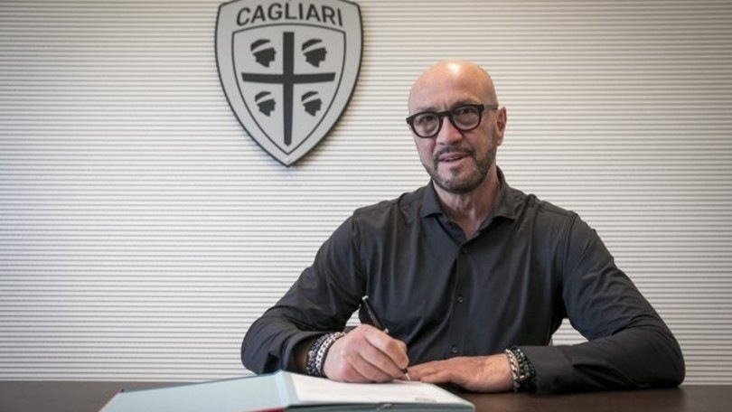 Cagliari, ufficiale: Zenga nuovo tecnico. Contratto fino al 2021