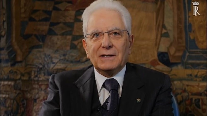 Mattarella: "Non serve l'ansia, ma occorre responsabilità"
