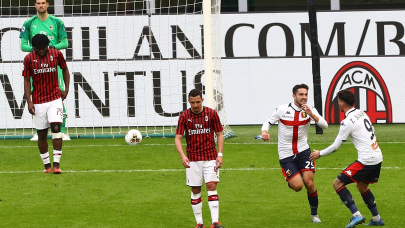 Il Milan crolla a San Siro contro il Genoa. Sampdoria ok