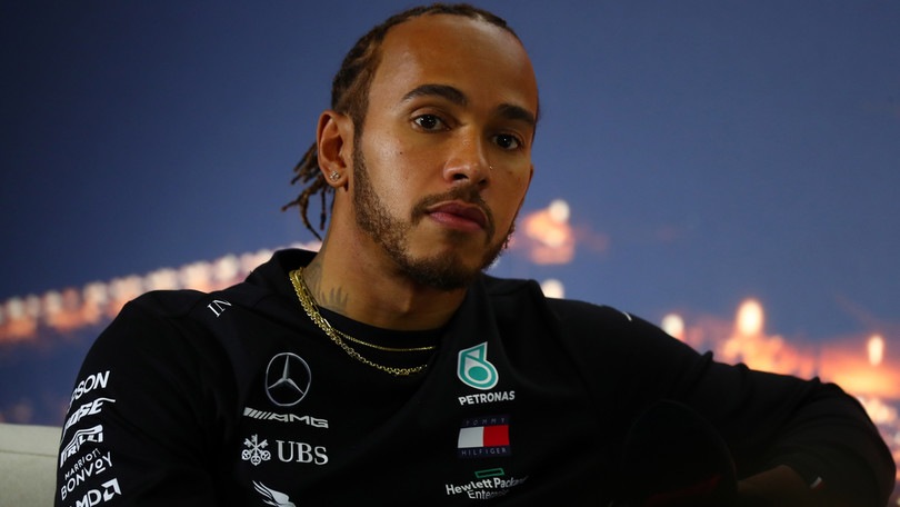 F1, Hamilton: "Ferrari grande team. Rinnovo? Non c'è fretta"