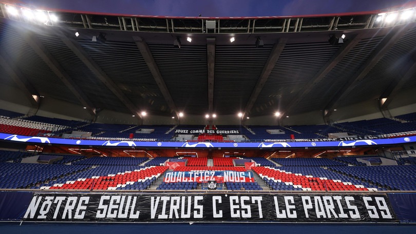 Psg-Dortmund, mega striscione nel deserto del Parco dei Principi