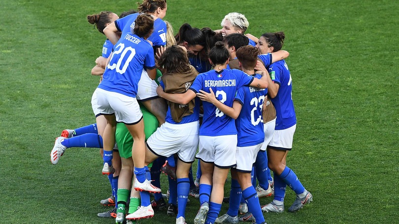 Le Azzurre contro il Covid-19: aperto il fondo "Le regole del gioco"