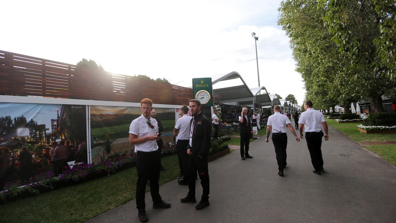 F1 Australia, i team: "Dispiace non essere in pista, ma ci sono cose più importanti!"