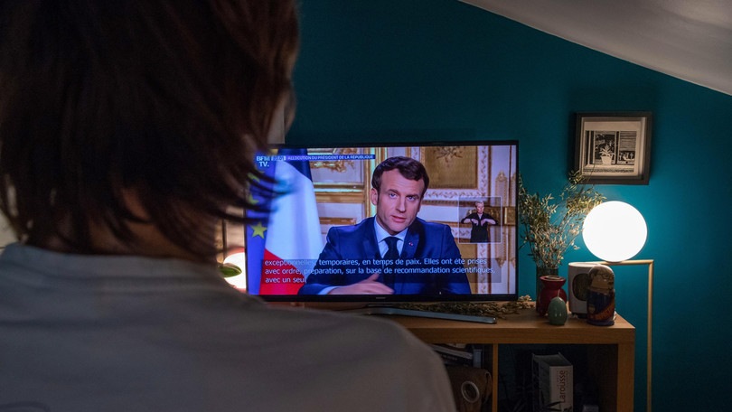 Coronavirus, Macron: "Francesi, siamo in guerra”
