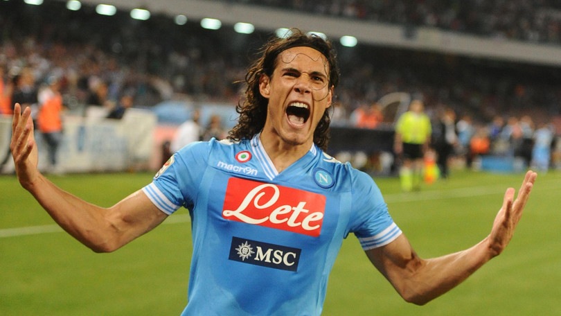 Napoli, De Laurentiis pensa al ritorno di Cavani