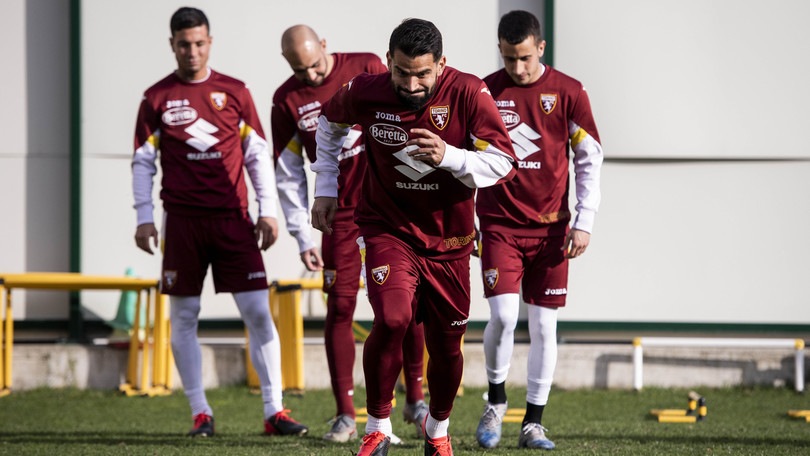 Coronavirus, Rincon: "Ci alleniamo a casa, ma il pallone mi manca"