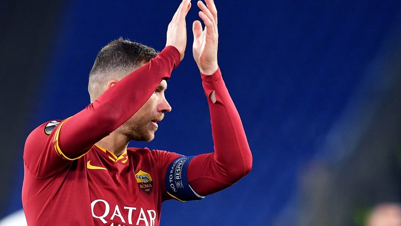 Coronavirus, Dzeko e la Roma: "Facciamo il tifo per medici e infermieri"