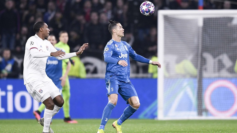 Uefa: priorità alle coppe europee e ai campionati, stop alle nazionali
