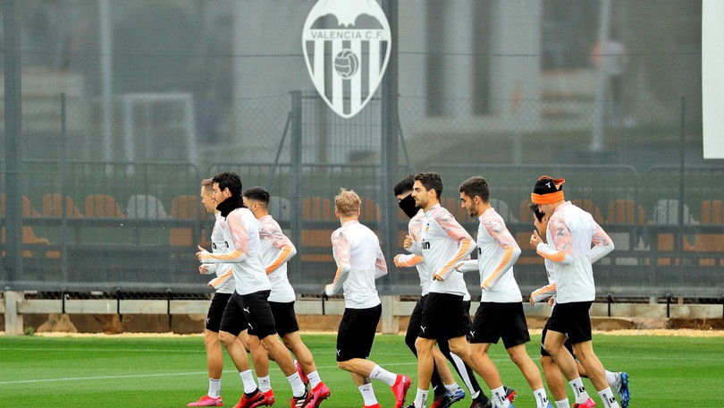 Marca: "Guariti i 10 giocatori e tecnici del Valencia positivi al Coronavirus"