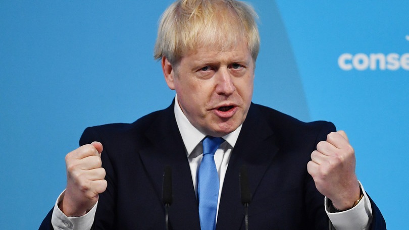 Coronavirus, Johnson: "Ho il morale alto e resto in contatto con la mia squadra"