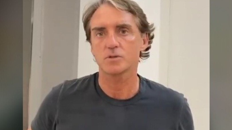Coronavirus, l'appello di Mancini: "Tifosi, donate all'Ospedale San Martino"