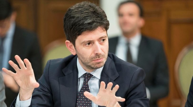 Speranza: "30 milioni di mascherine prodotte in Italia da agosto"