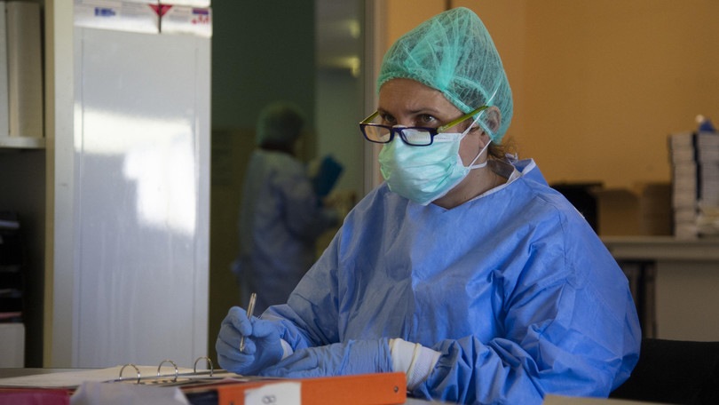 Coronavirus, è ancora positiva dopo 55 giorni: "Sono contagiosa"