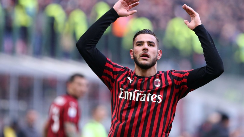 Il Psg attacca il Milan: 50 milioni per Theo