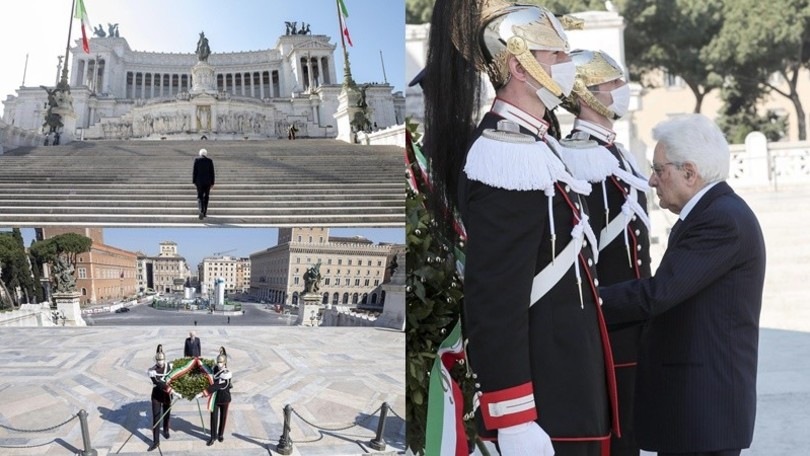 Mattarella con la mascherina posa una corona sulla tomba del milite ignoto per la 75ª Festa della Liberazione
