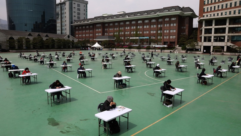 Coronavirus, gli esami in Corea del Sud si fanno così
