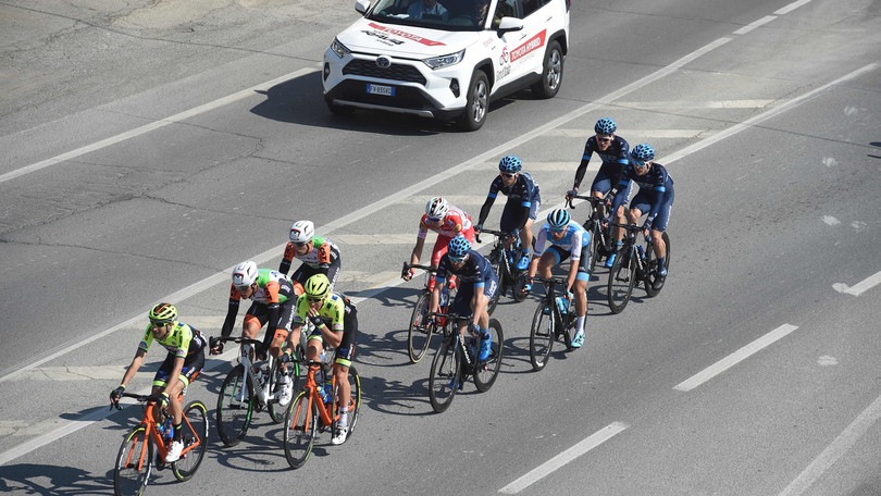 Ciclismo, calendario ufficiale: 8 agosto Milano-Sanremo, Giro Lombardia il 15