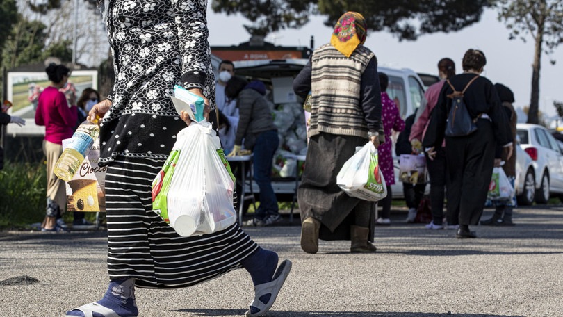 Coronavirus, allarme contagi in Molise: 12 positivi in una comunità Rom