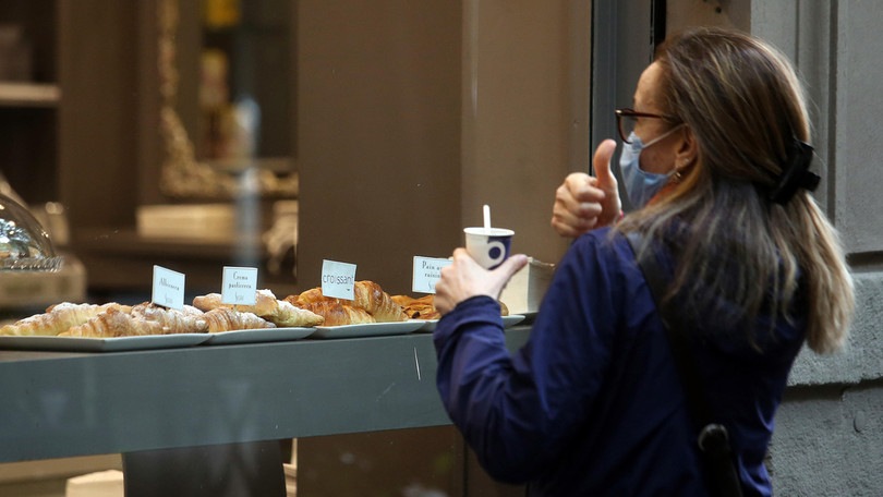Coronavirus, il Codacons: “Bar e parrucchieri, prezzi in aumento”