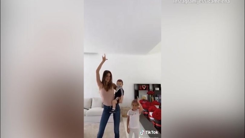 Balletto in famiglia per Jessica Melena