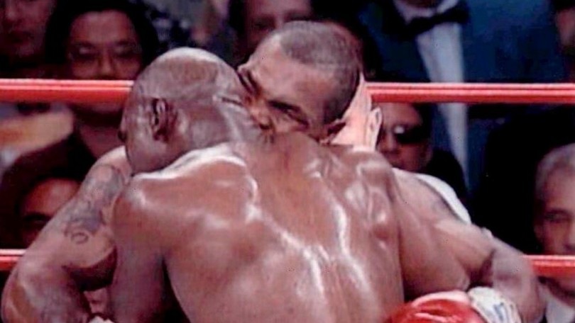 Holyfield: "Il morso di Tyson mi ha reso felice"
