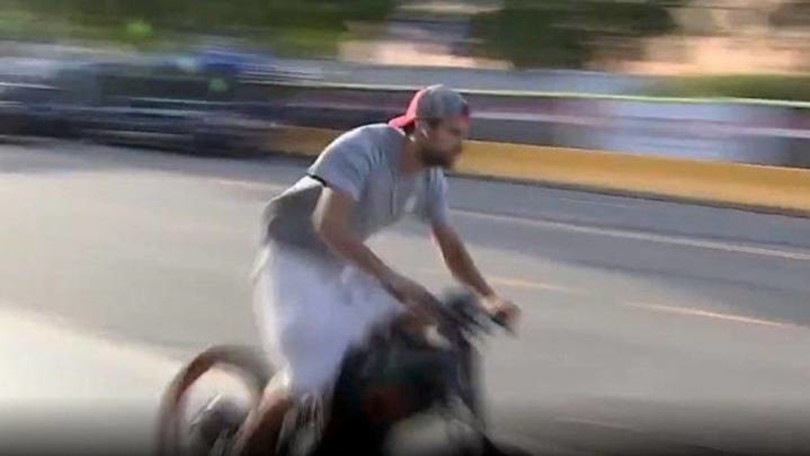 Piqué e la bici elettrica da 10 mila euro per andare al Camp Nou