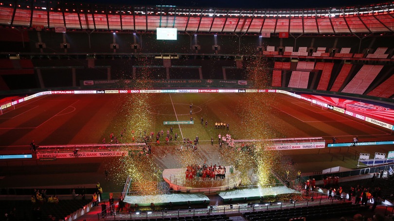 In Bundesliga si pensa alla riapertura parziale degli stadi