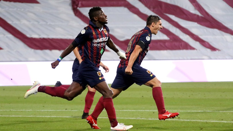 Playoff di C, la finale sarà Reggiana-Bari: eliminate Novara e Carrarese