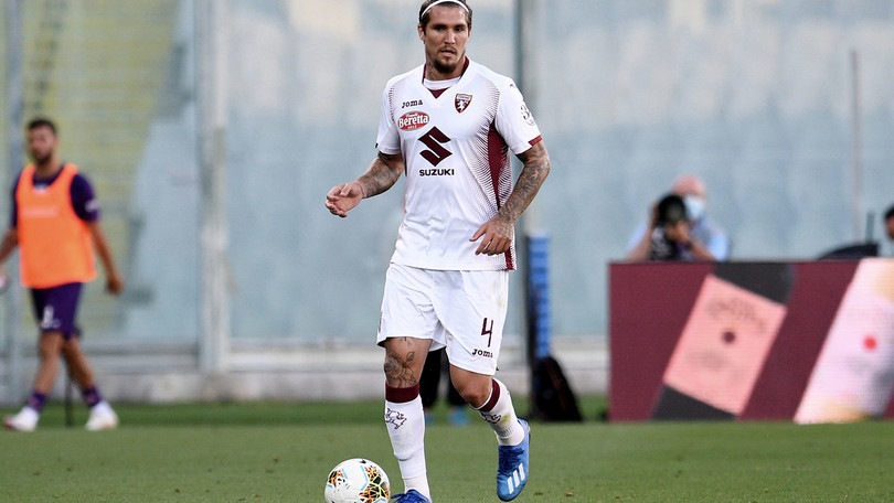 Torino, si fermano Izzo e Lyanco