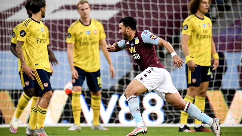 Arsenal battuto dall'Aston Villa. Il Manchester City annienta il Watford