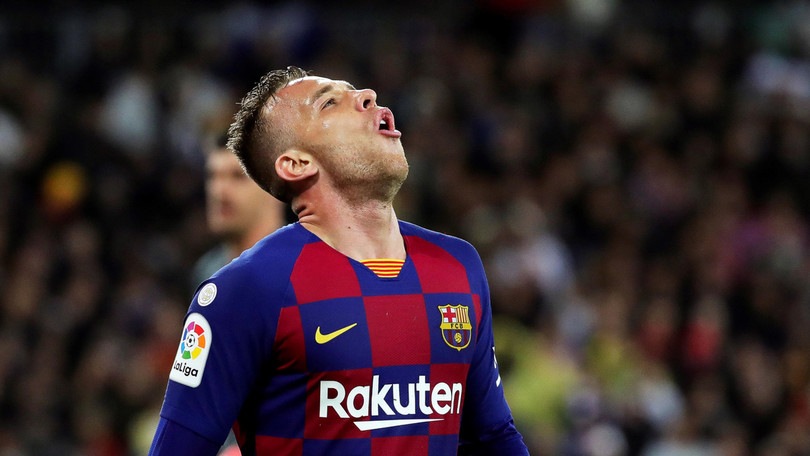 Juve, Arthur positivo all'alcol test dopo un incidente con la sua Ferrari
