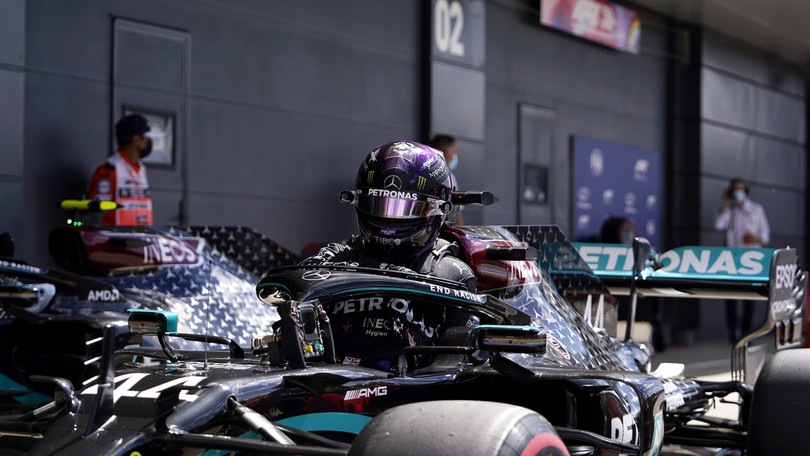 GP Gran Bretagna: super Hamilton infrange un altro record di Senna