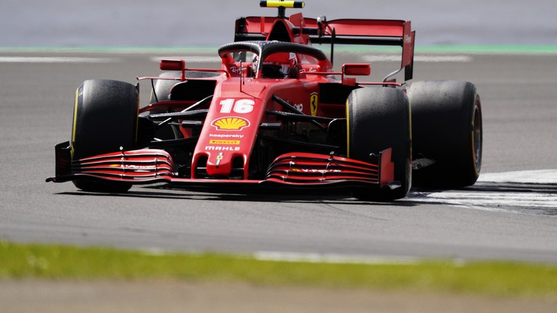 GP Gran Bretagna: Leclerc, incredibile terzo. Hamilton trionfa senza una ruota