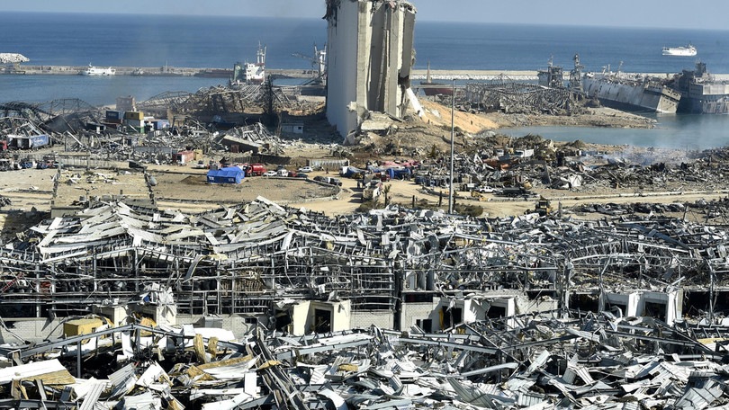 A Beirut Vigili del Fuoco italiani. 137 morti, oltre 5000 feriti
