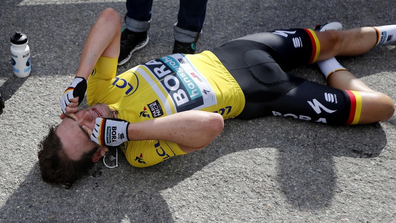 Schachmann, la donna che l'ha investito al Giro di Lombardia è stata multata
