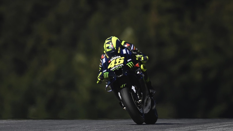 GP Stiria: Dovizioso vola nel warm-up, Rossi 8°