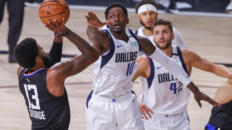 Nba: i Clippers volano in semifinale play-off