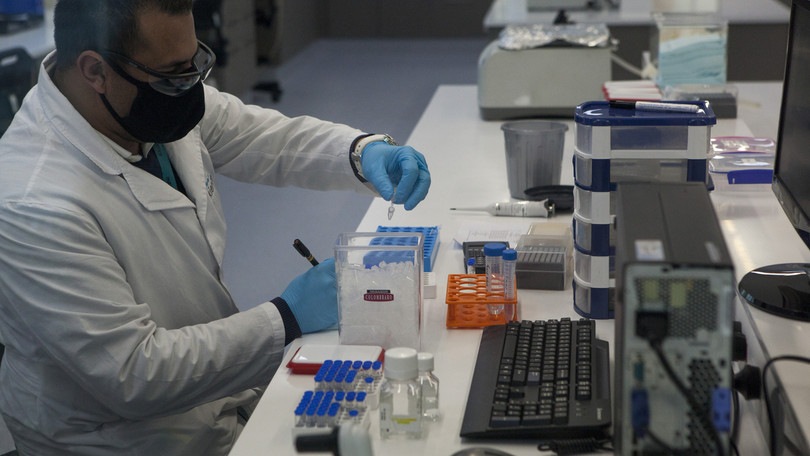 "Francia, spray nasale per combattere il Coronavirus"