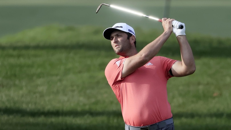 FedEx Cup, testa a testa Johnson-Rahm per il super premio. Out Woods e Koepka