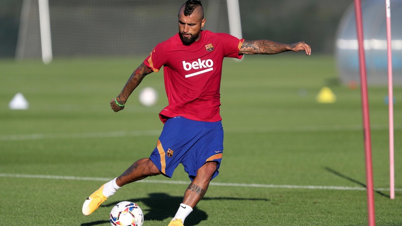 Sport: "Il Barcellona libera Vidal per l'Inter e si siede al tavolo con Suarez"