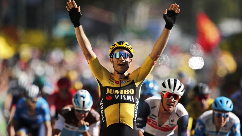 Van Aert vince la settima tappa del Tour, Yates resta maglia gialla