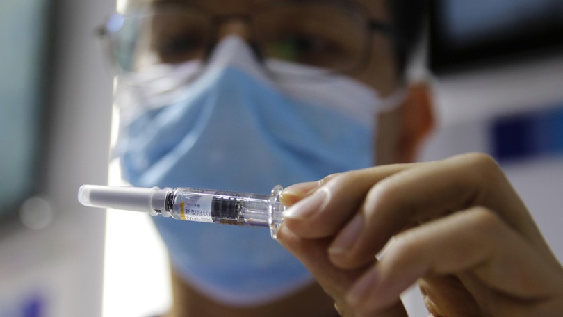 Coronavirus, stop ai test per il vaccino: ecco il motivo