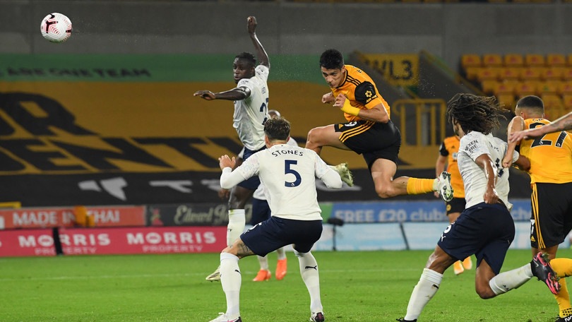 Jimenez non basta ai Wolves: vince 3-1 il City di Guardiola