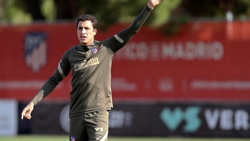 AS: "Atletico Madrid, stop agli allenamenti. Positivo Gimenez"