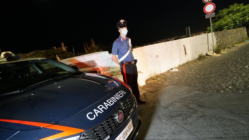 Uomo della Forestale appicca incendio in area protetta: arrestato